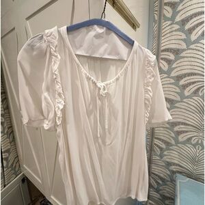 Frame- short sleeve blouse with ruffle detail